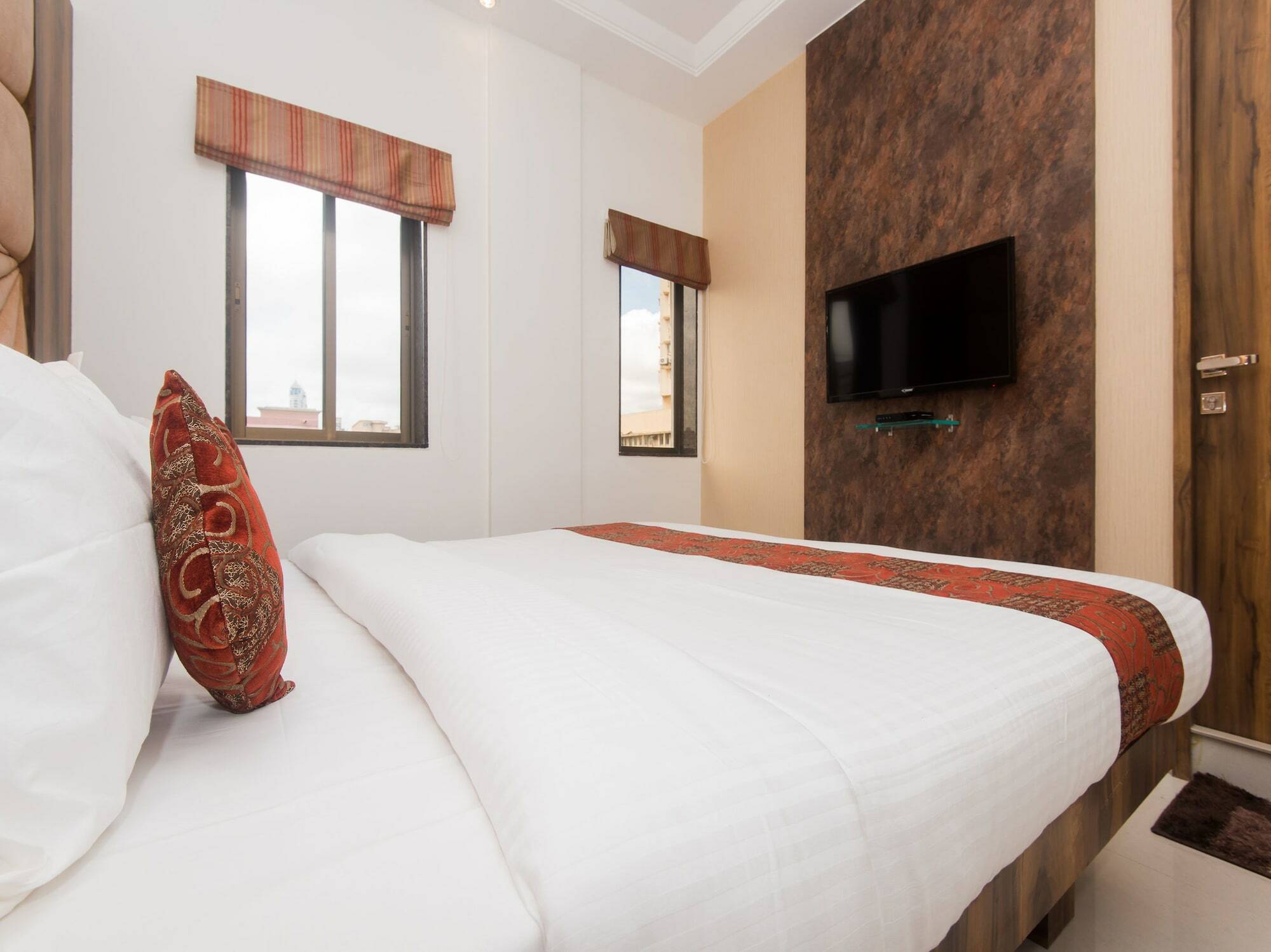 Hotel Oyo 15519 Grand Residency