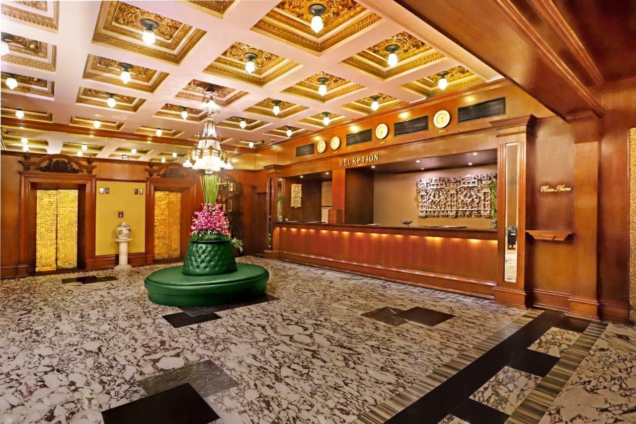 The Ambassador, Marine Drive, Hotel