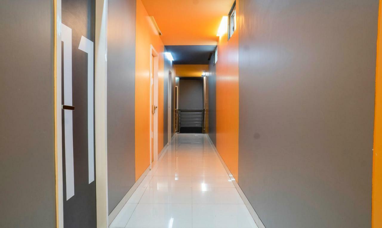 Oyo Flagship 13885 Metro Residency Mumbai