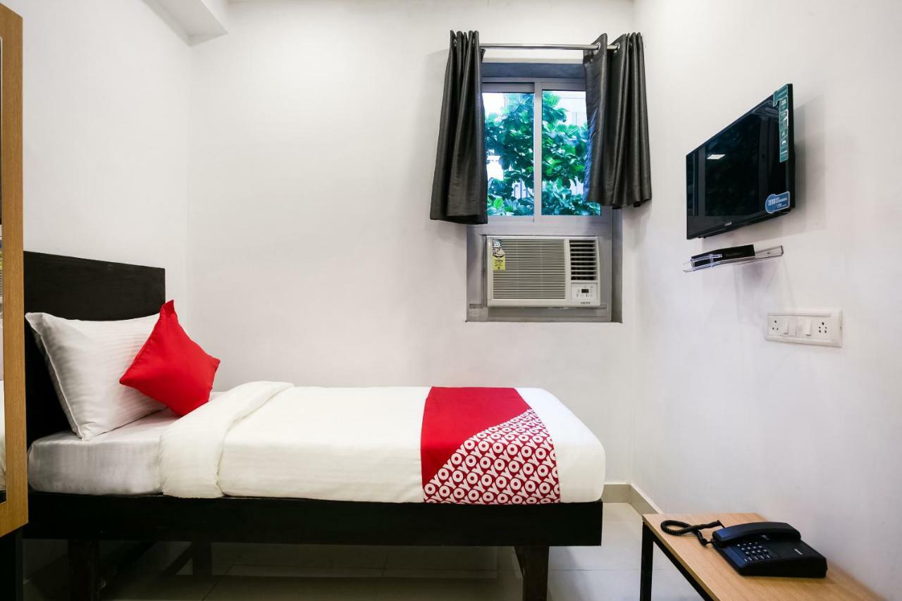 Oyo Flagship 38540 Hotel Shangrila Flagship Saver Mumbai