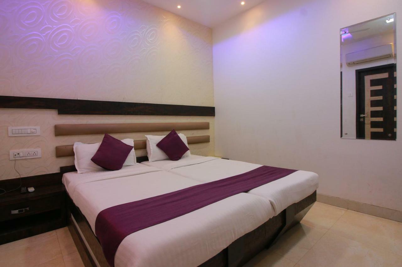 Modern Hotel Mumbai