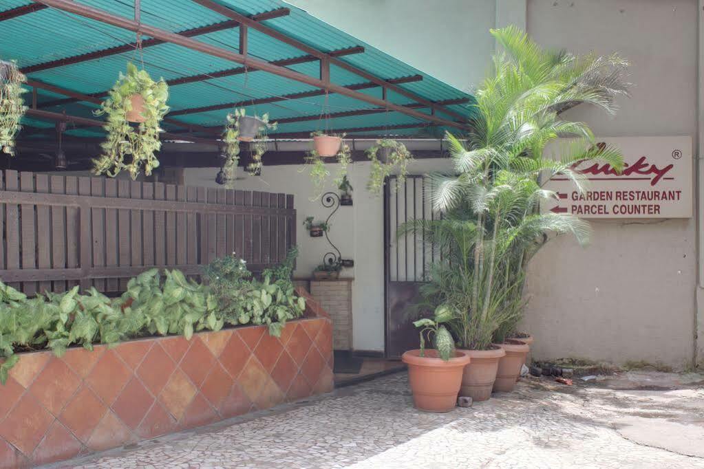 Lucky Bandra 3* Mumbai