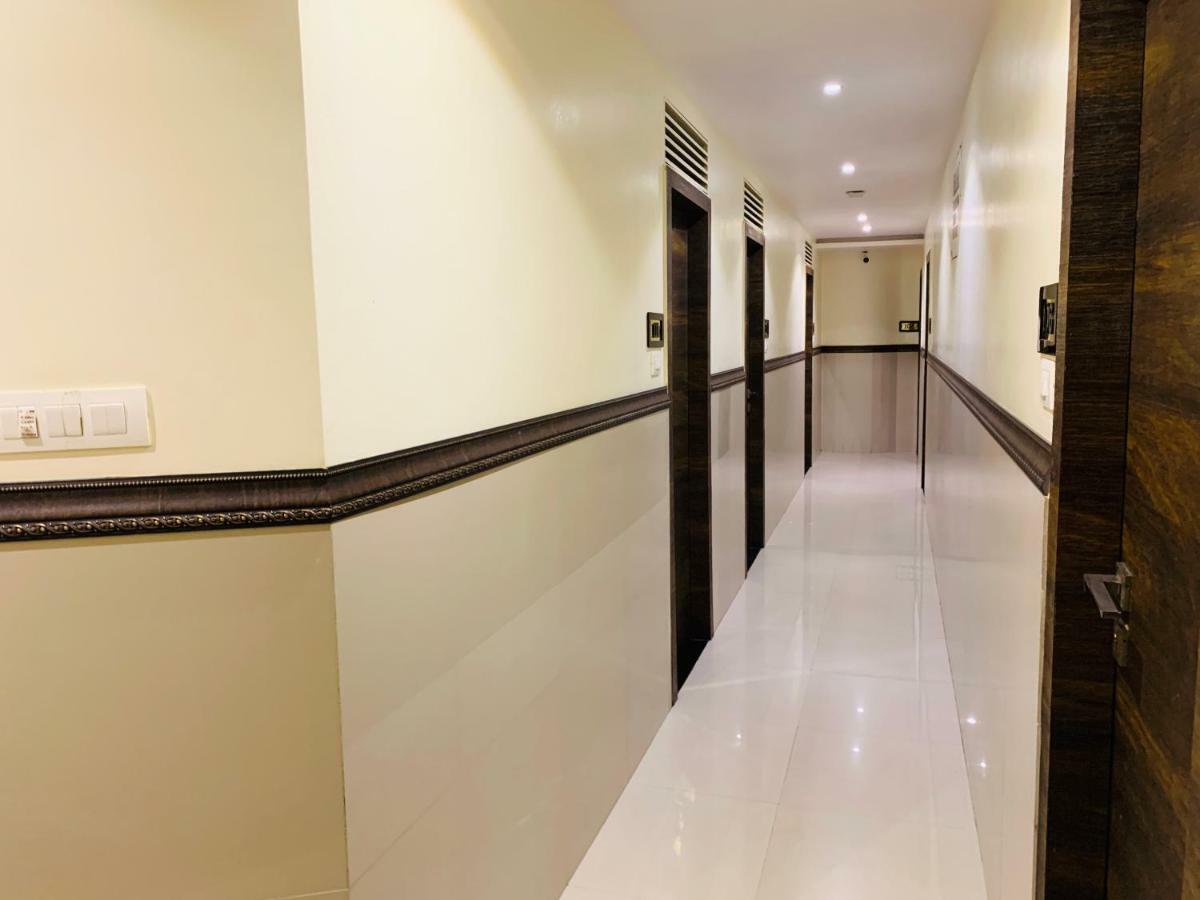 Adlon International Inn