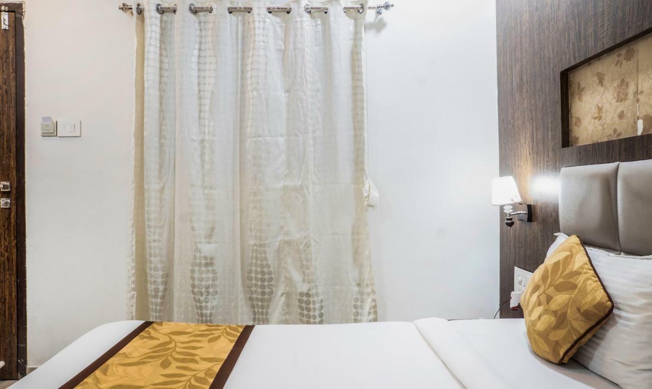 Oyster Hotel Mumbai