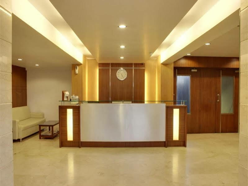 Lucky Goregaon Hotel Mumbai