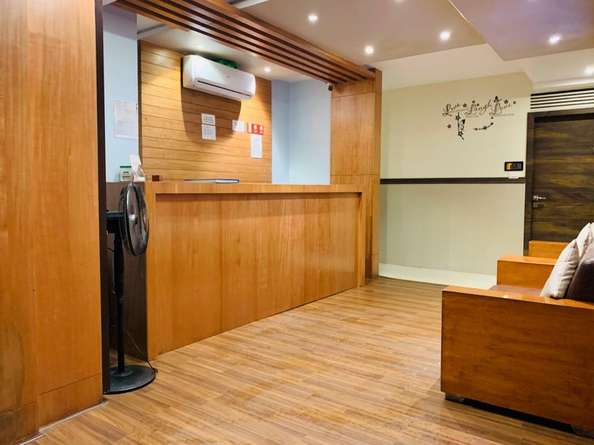 Adlon International 3* Mumbai