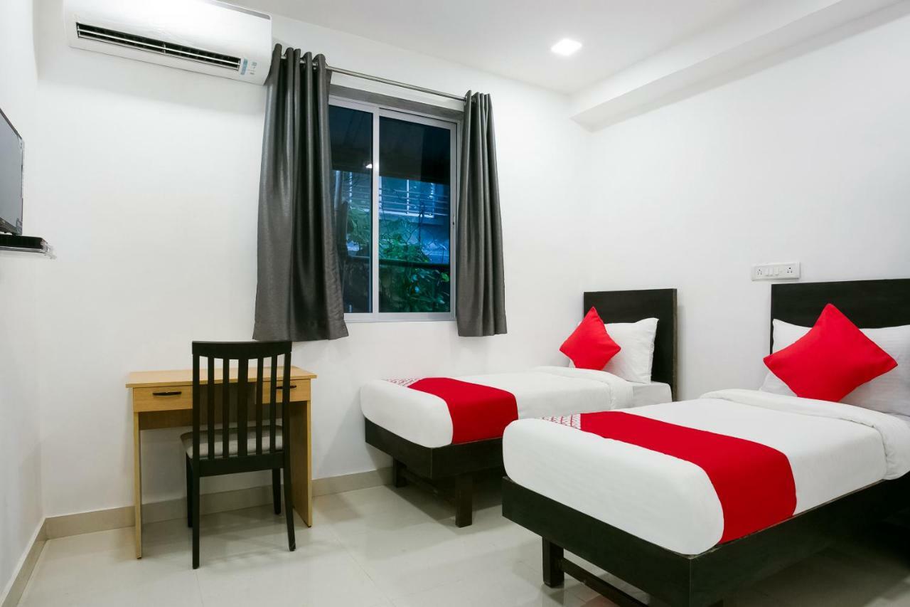 Oyo Flagship 38540 Hotel Shangrila Flagship Saver Mumbai