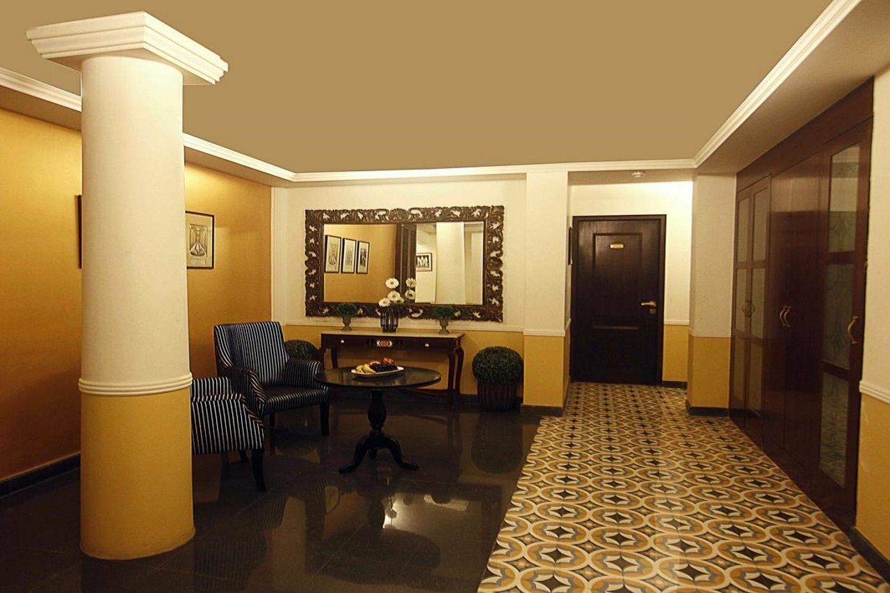 Ajanta Hotel 3*