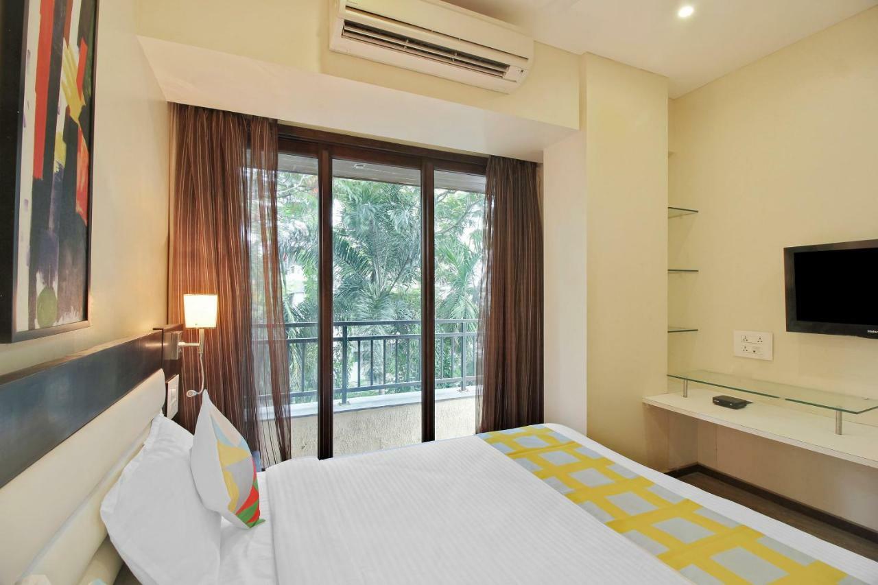 Guest house Exotic 1br In Santacruz Mumbai