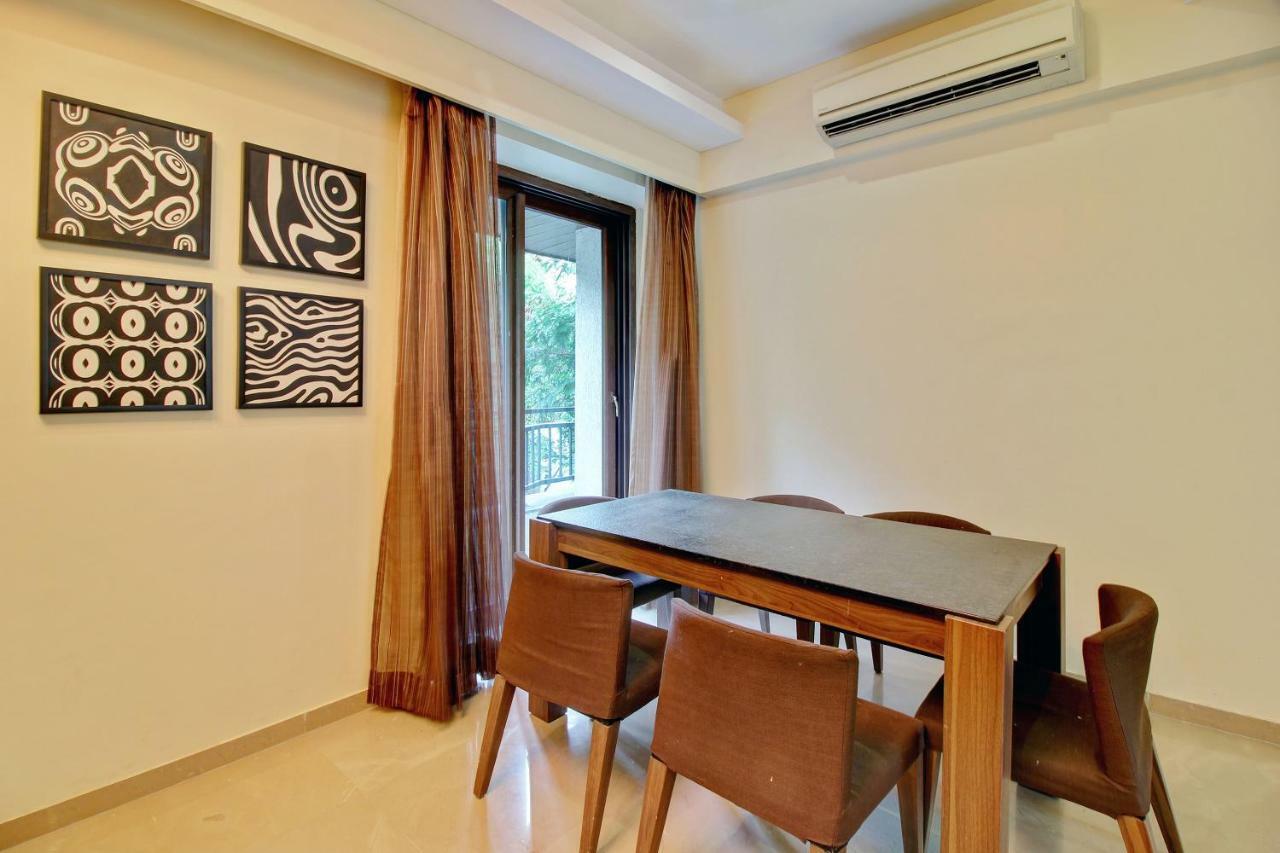 Exotic 1br In Santacruz Mumbai