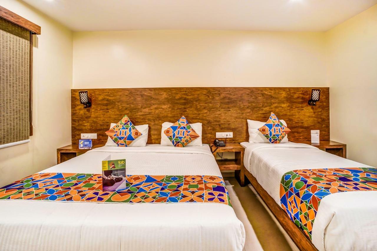 Oyo 9187 Adlon International 3*