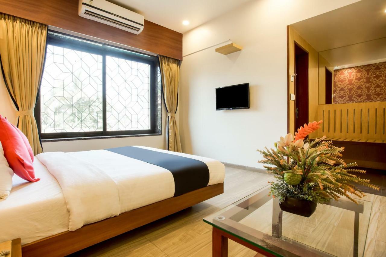 Capital O 36119 Royal Garden & Lawns 3*