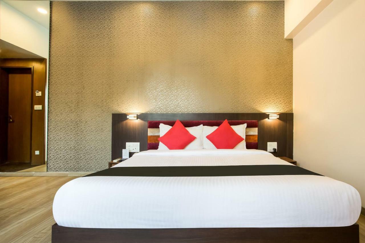 Capital O 36119 Royal Garden & Lawns 3* Mumbai