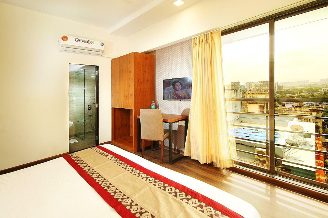House Luxury Santacruz East, Apartment