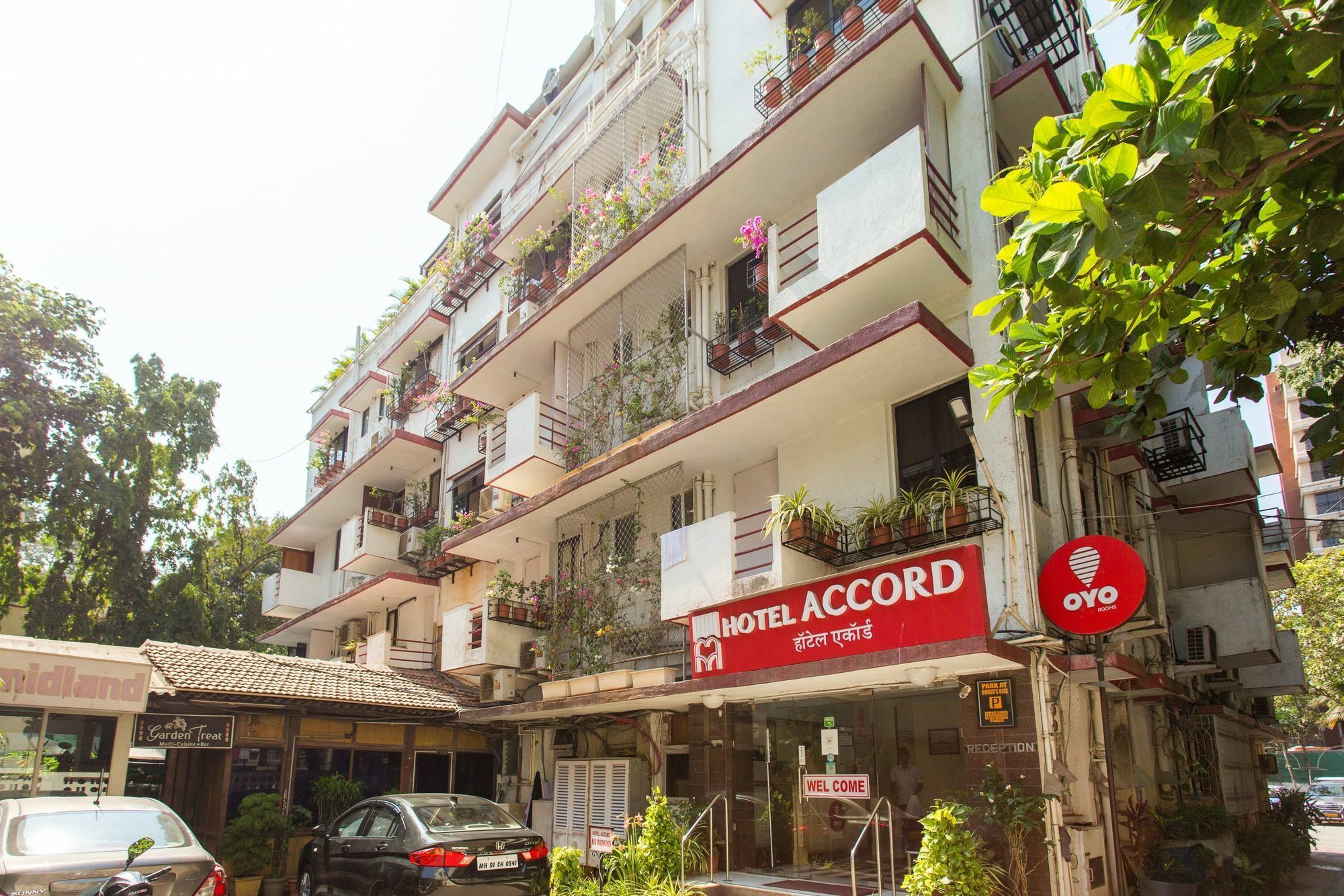 Oyo 7149 Accord Premium Hotel