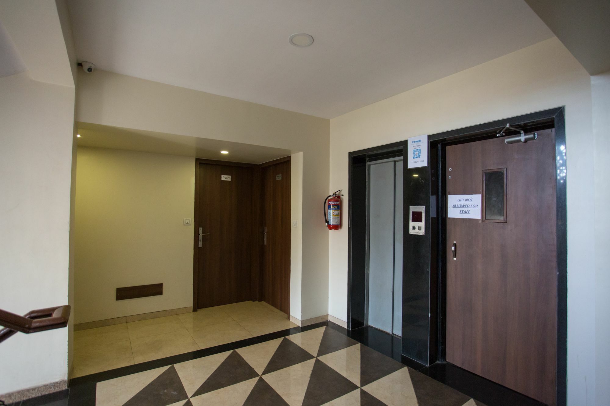 Hotel Oyo 4689 New Imperial Residency Mumbai