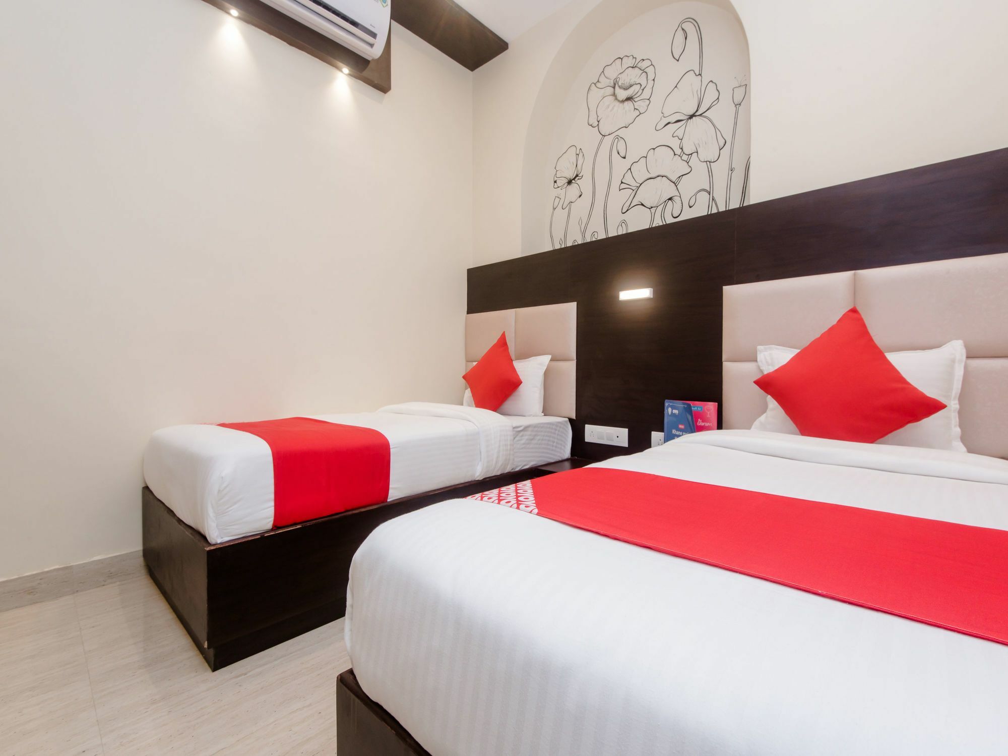 Oyo 13044 Abad Hotel Mumbai