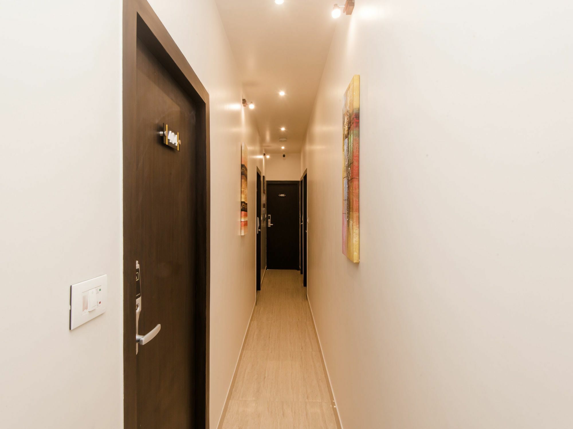 Oyo 13044 Abad 3*