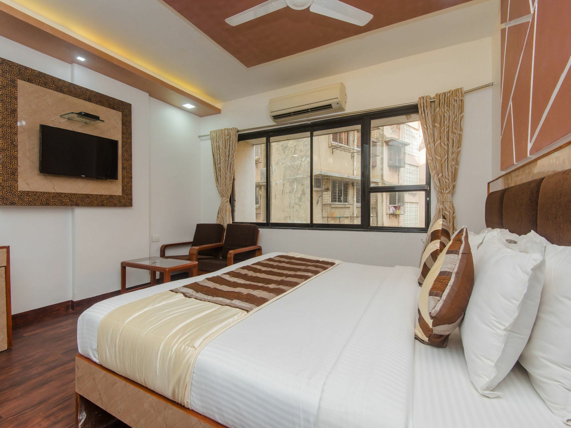 Mina International Hotel 3*