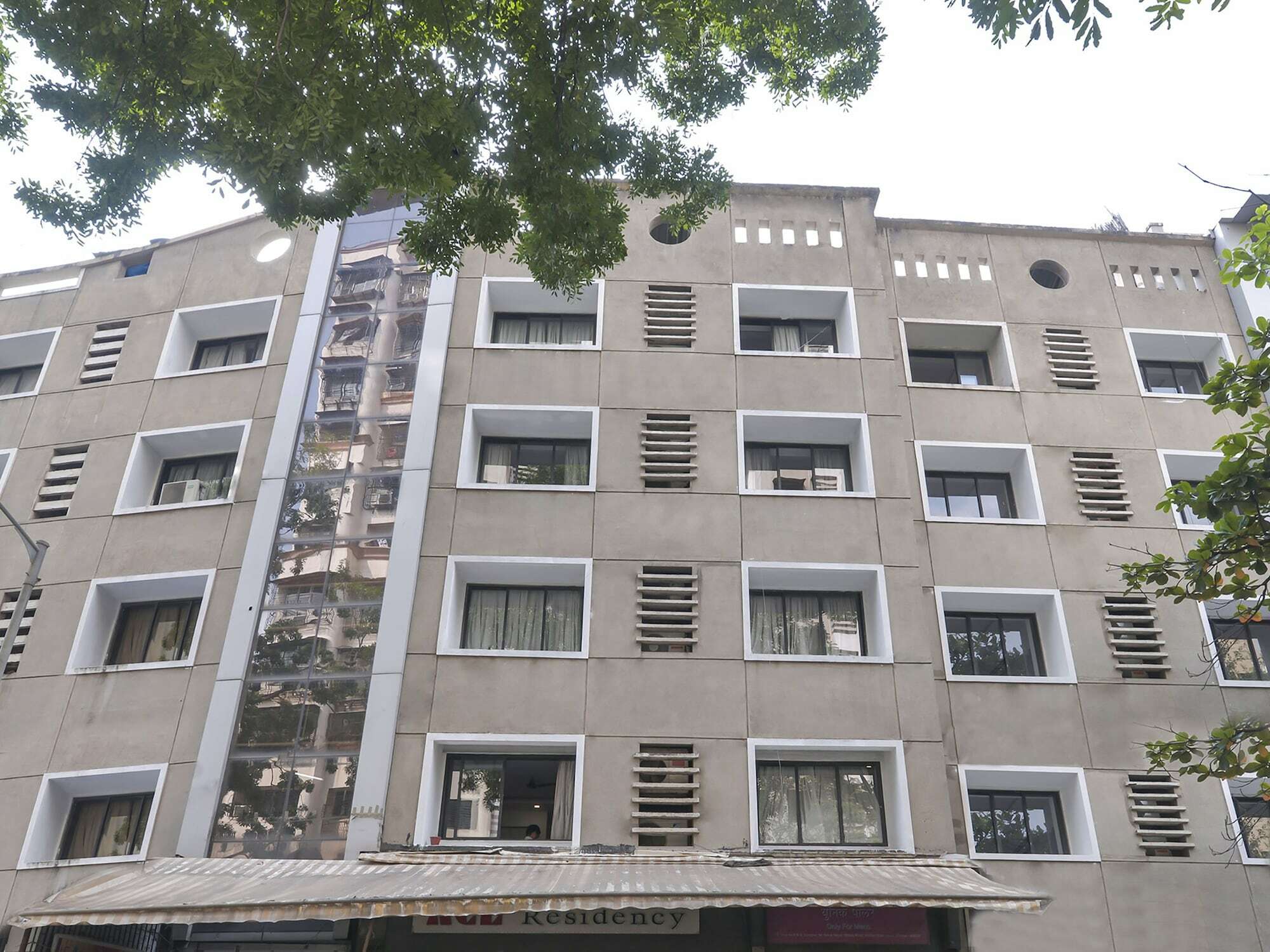 Oyo 17165 Flagship Ace Residency Marol 2* Mumbai