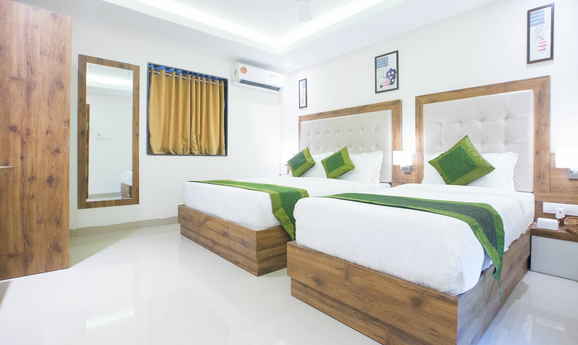 Treebo Amber International 3* Mumbai