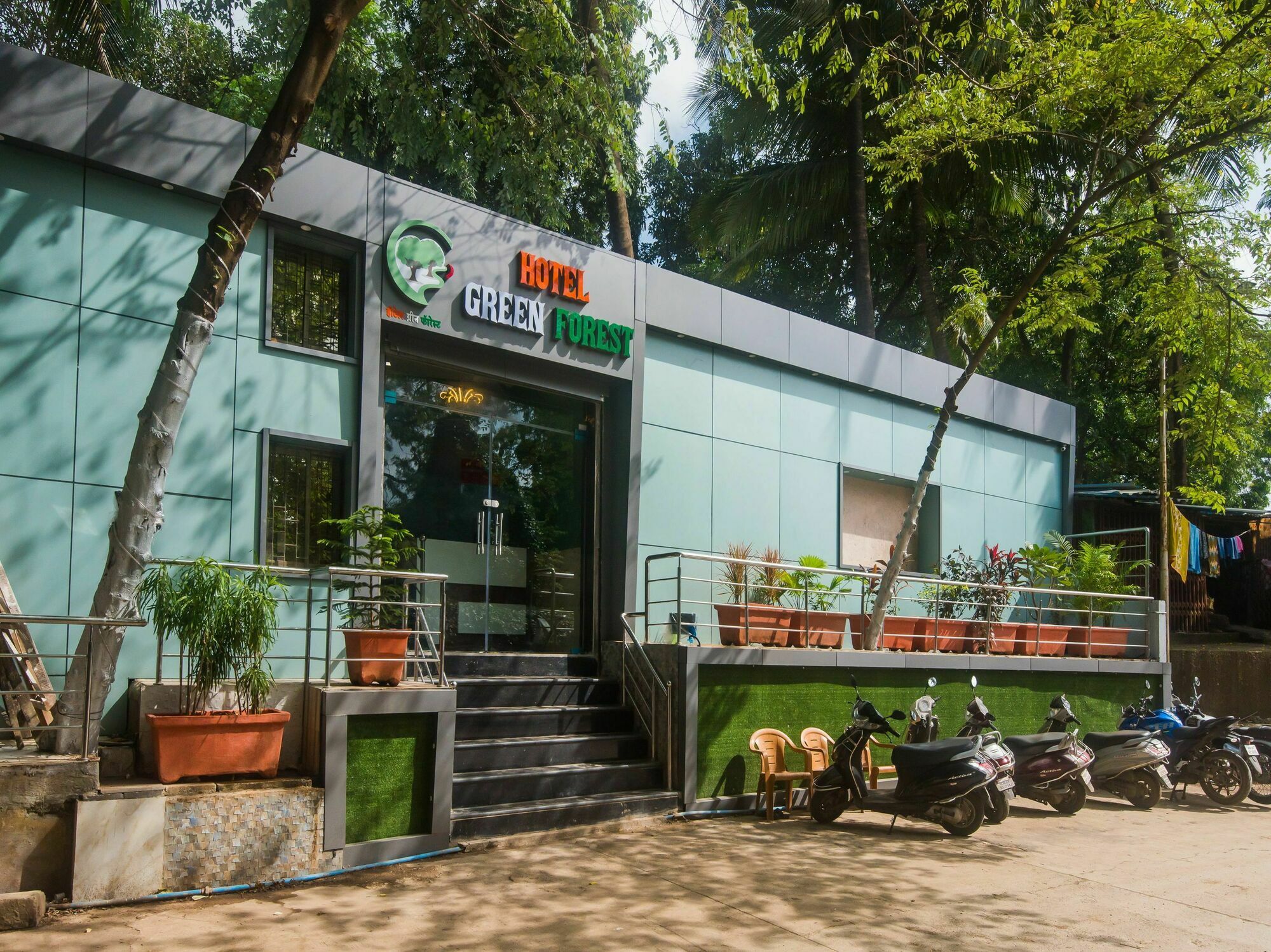O Greenforest Near Airport Road Metro Station