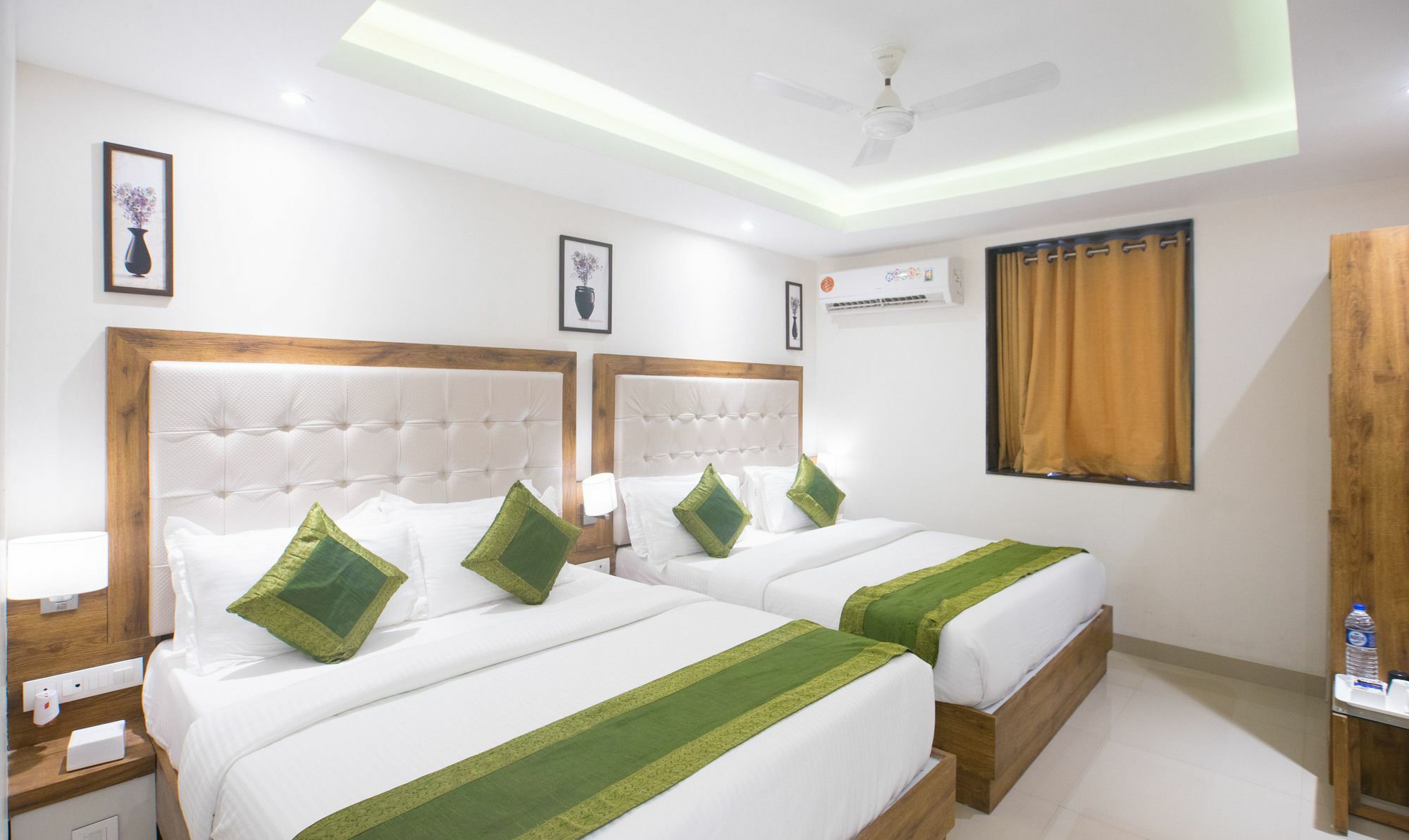 Hotel Treebo Amber International 3*