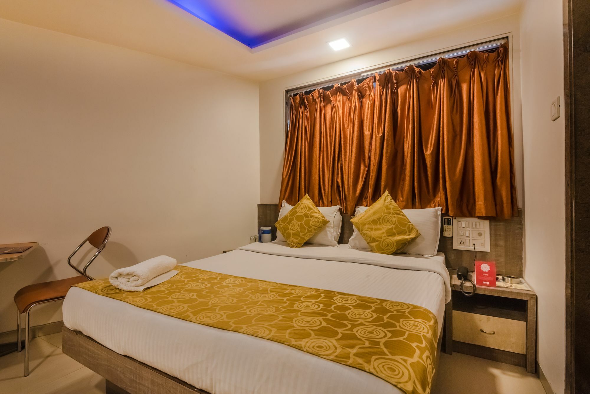 Oyo 8311 Galaxy Residency Hotel