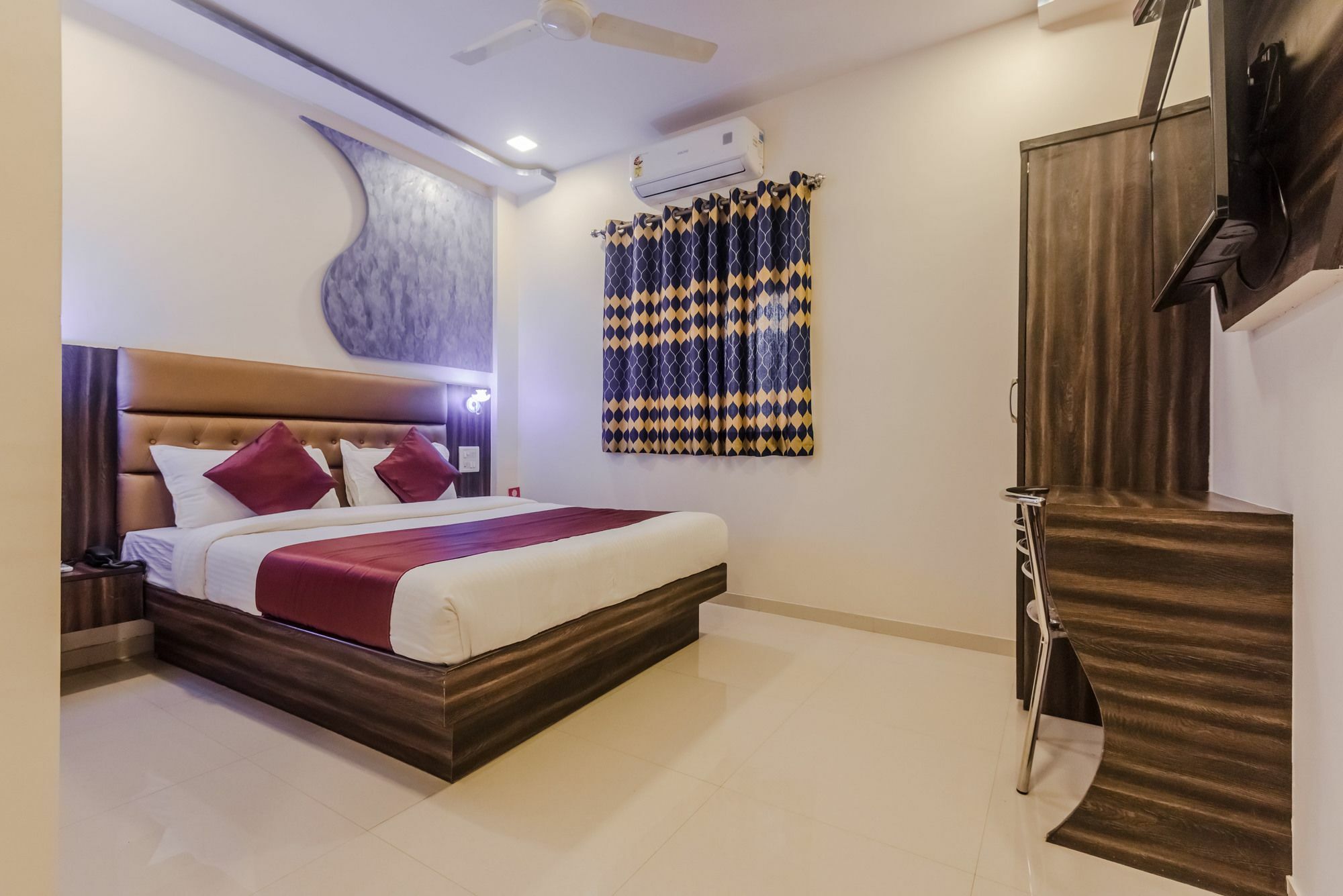 Hotel Flagship 8544 Bentleys Mumbai