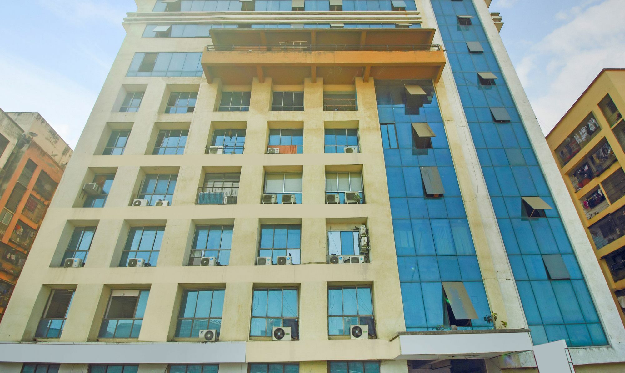 Treebo Pearls Bkc Inn,