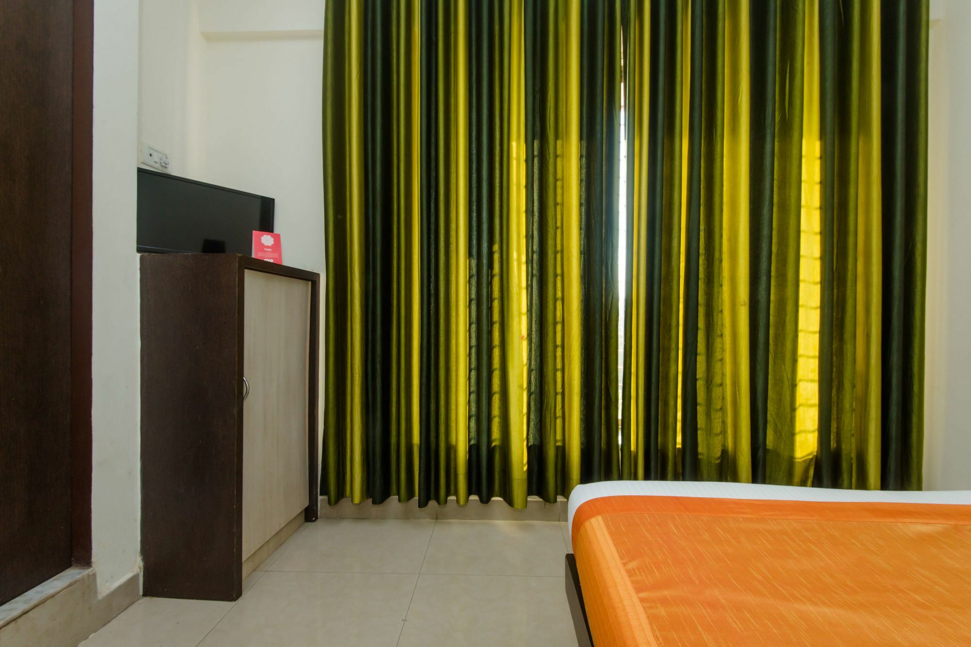 Fabhotel Annex Executive Hotel