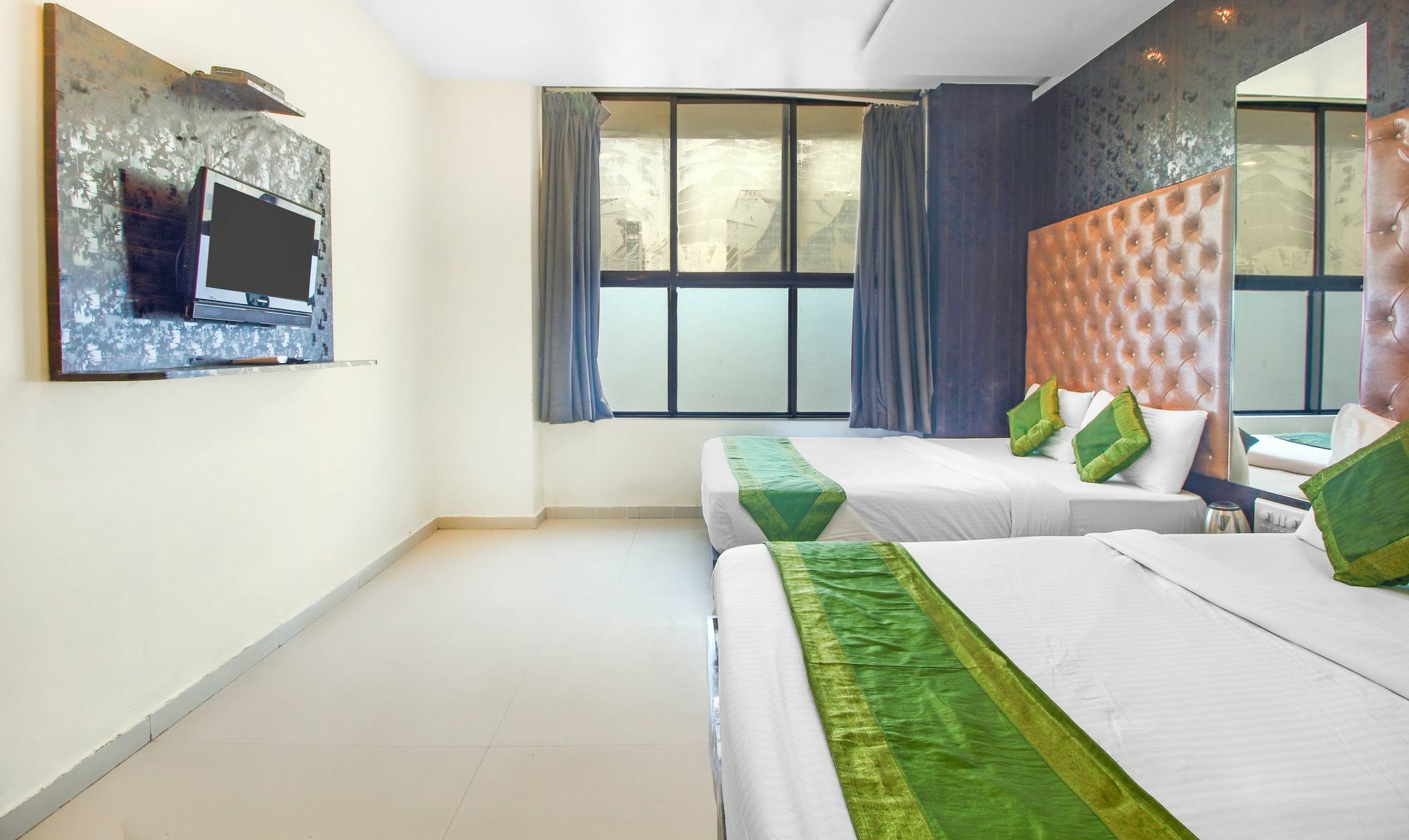 Hotel Treebo Pearls Bkc Inn, Mumbai