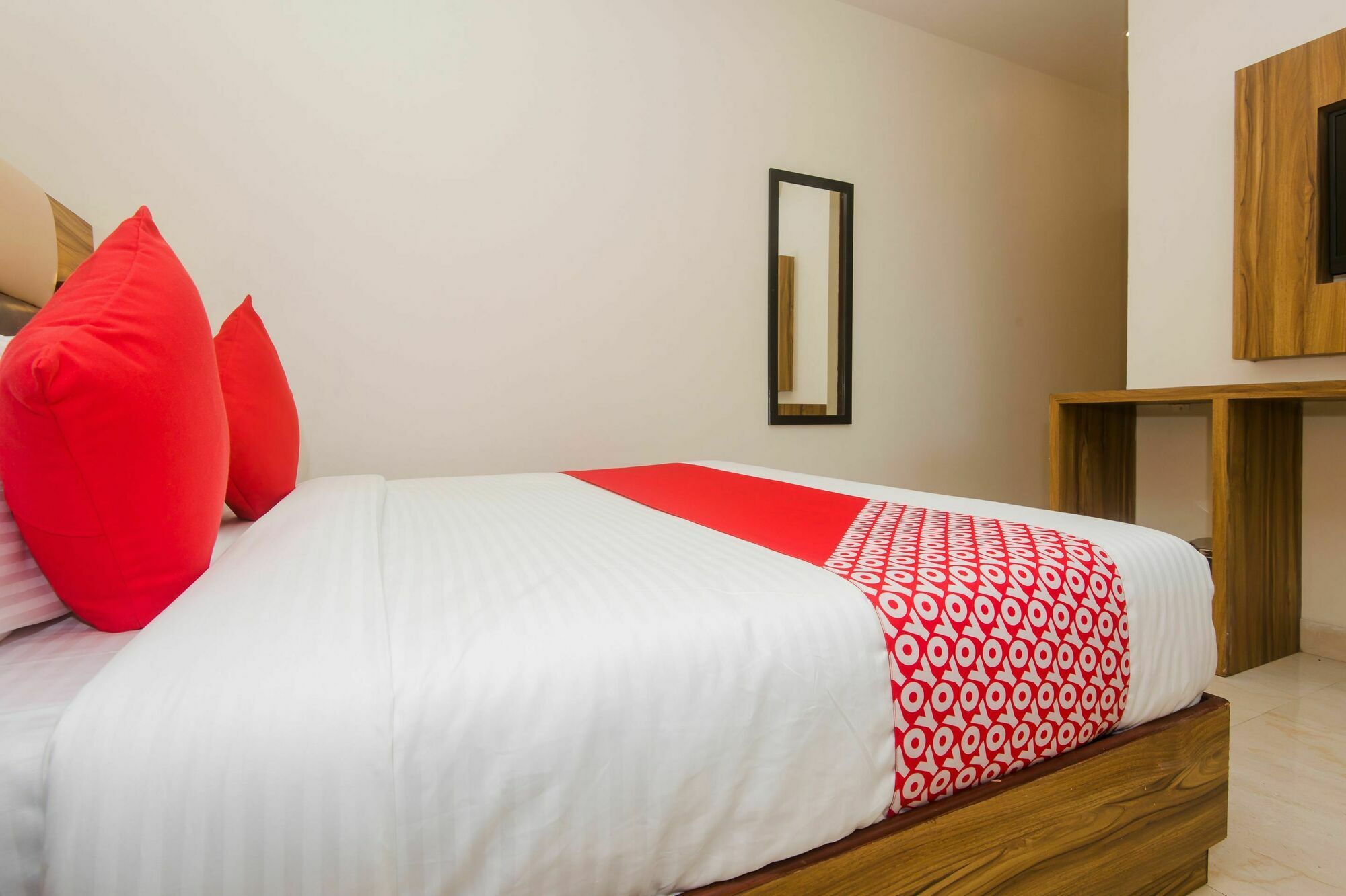 Hotel Oyo 14902 Liwa International