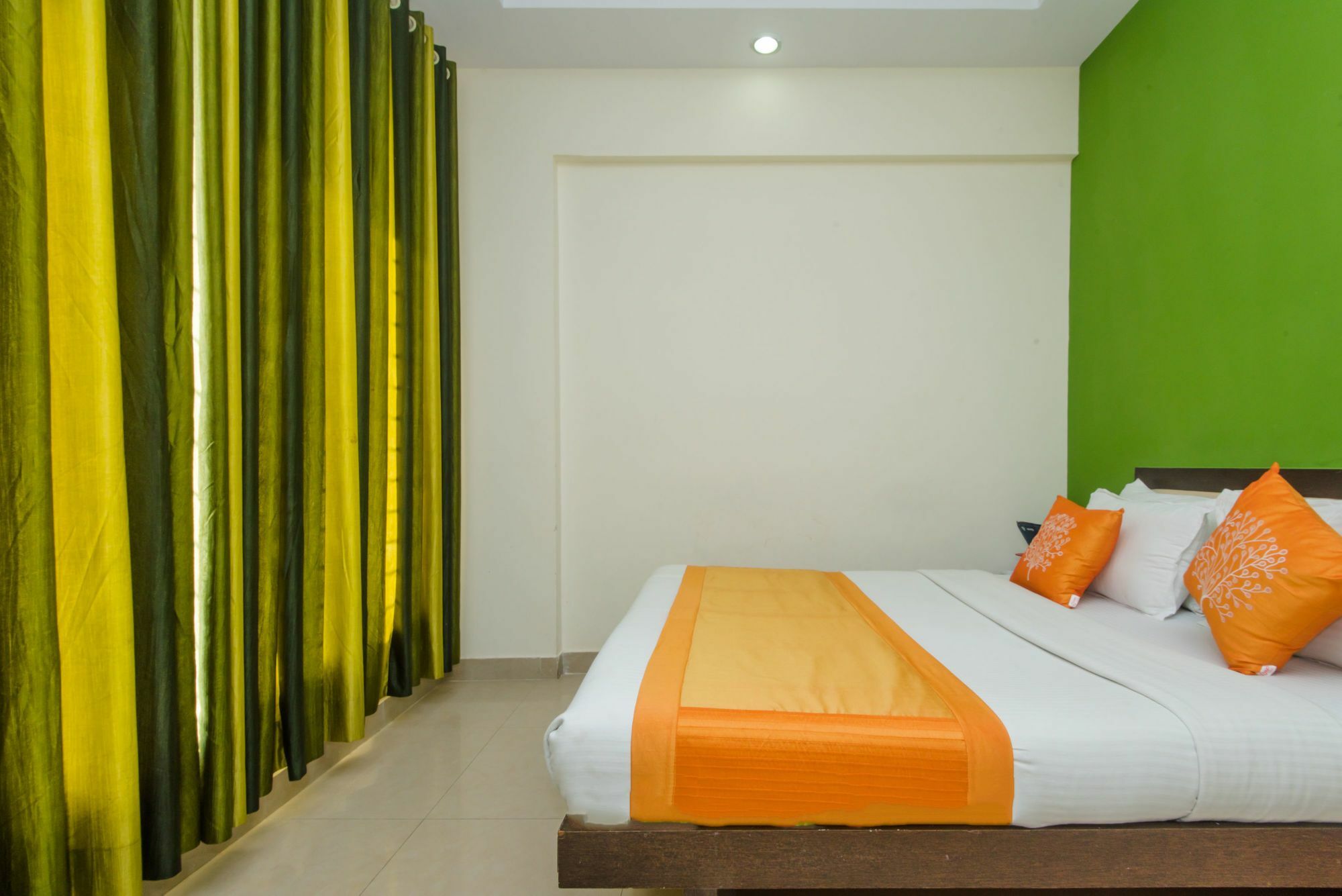 Hotel Fabhotel Annex Executive