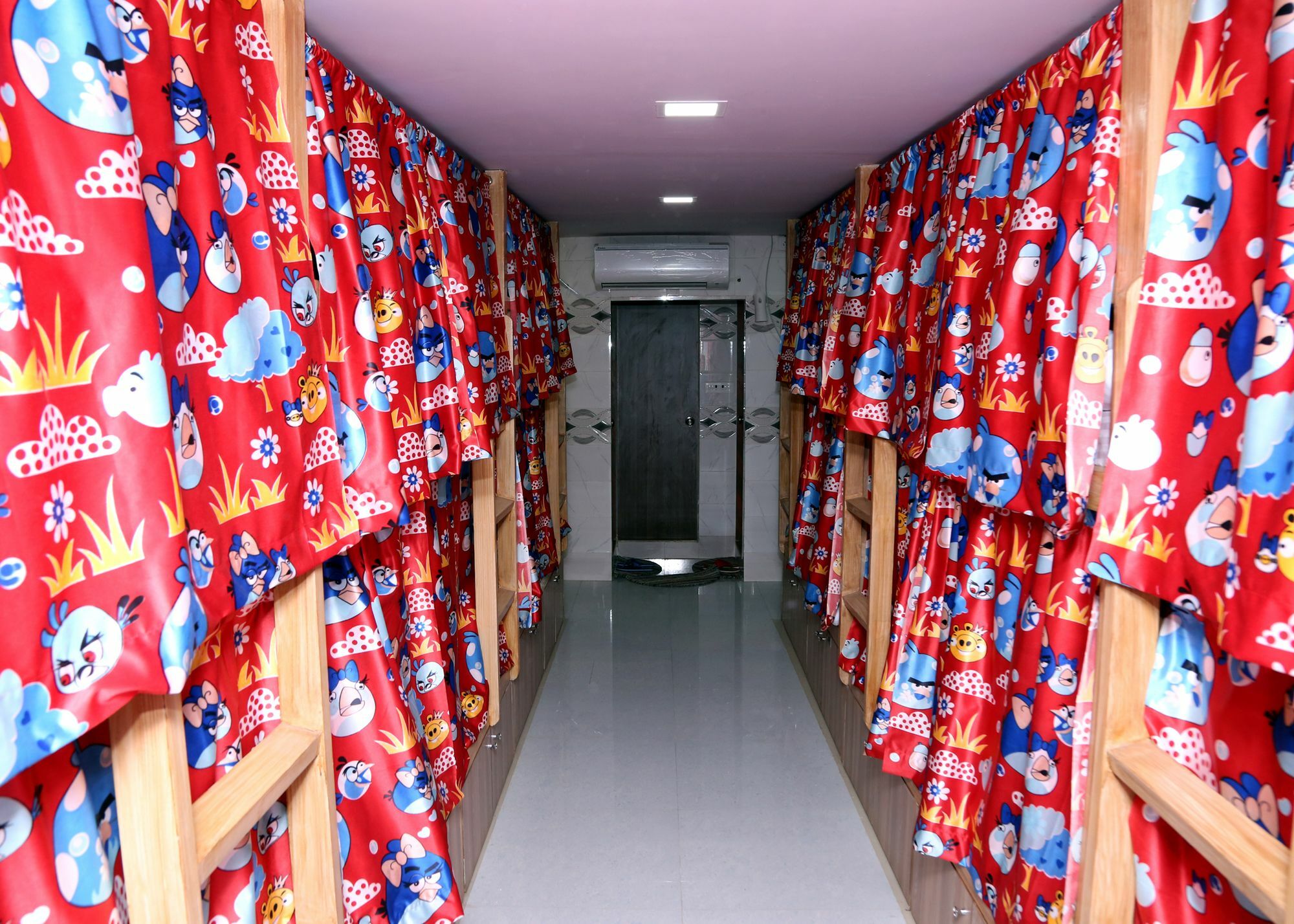 Delta Hostel *