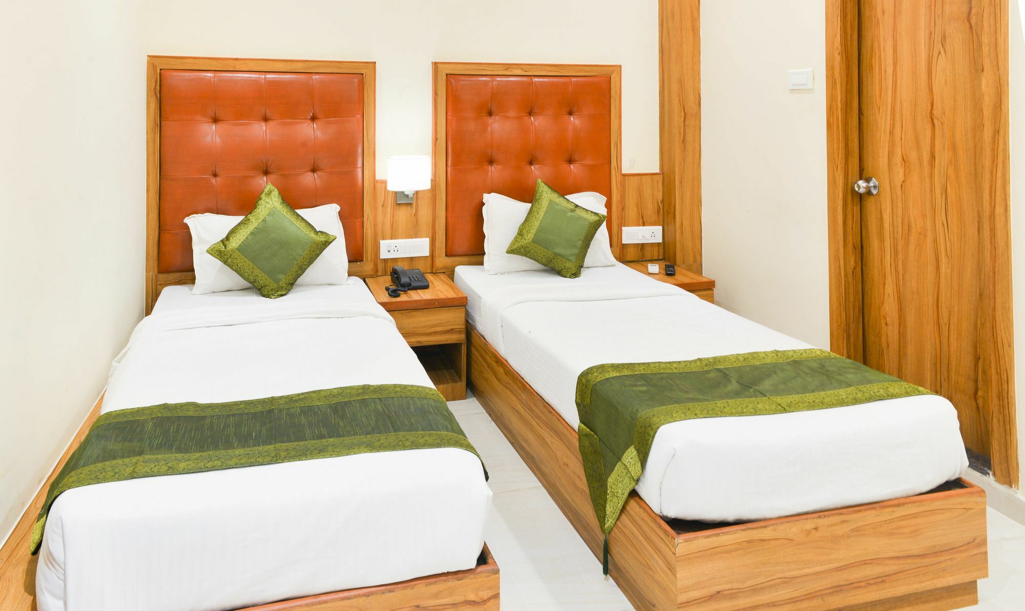 Hotel Treebo Aster 3*