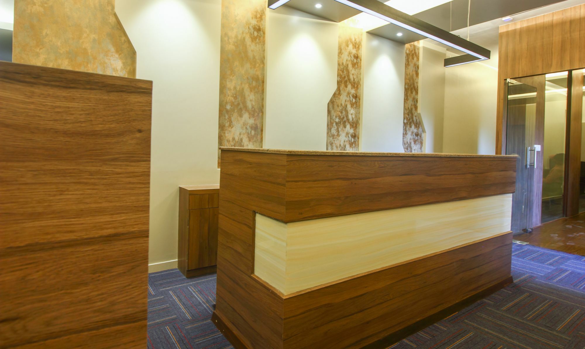 Hotel Treebo Phoenix International 3*