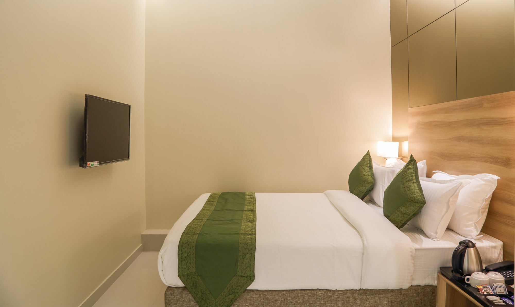 Treebo Phoenix International Hotel