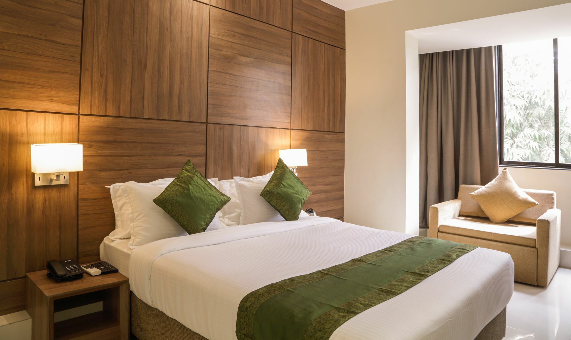 Treebo Phoenix International Hotel 3*
