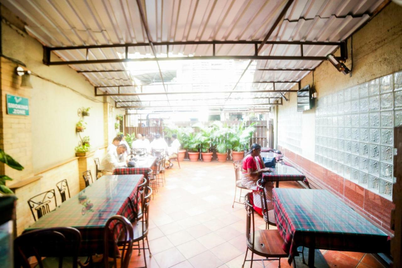 Lucky Bandra Hotel