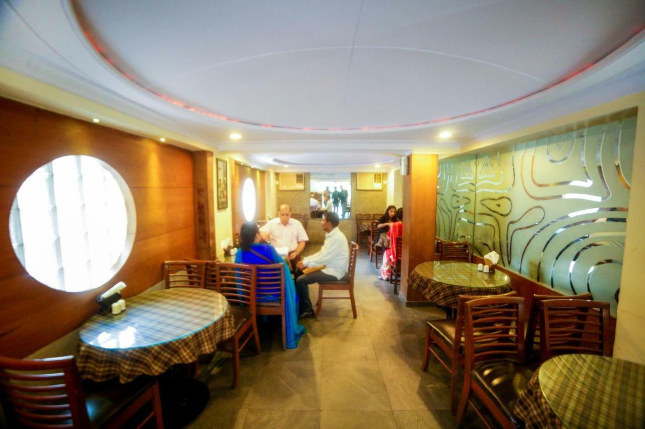 Lucky Bandra 3*