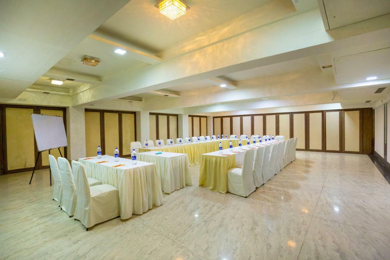 Hotel Sukh 3*