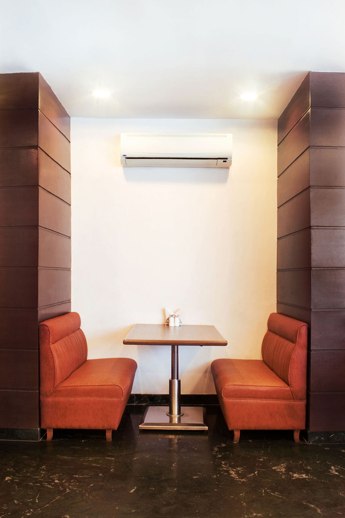 Lucky Goregaon Hotel Mumbai