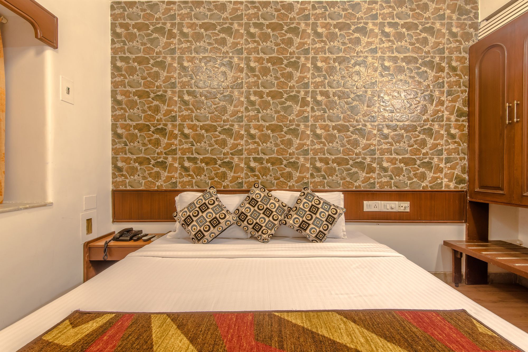 Hotel Mogul Palace - Near Masjid Bunder 3*