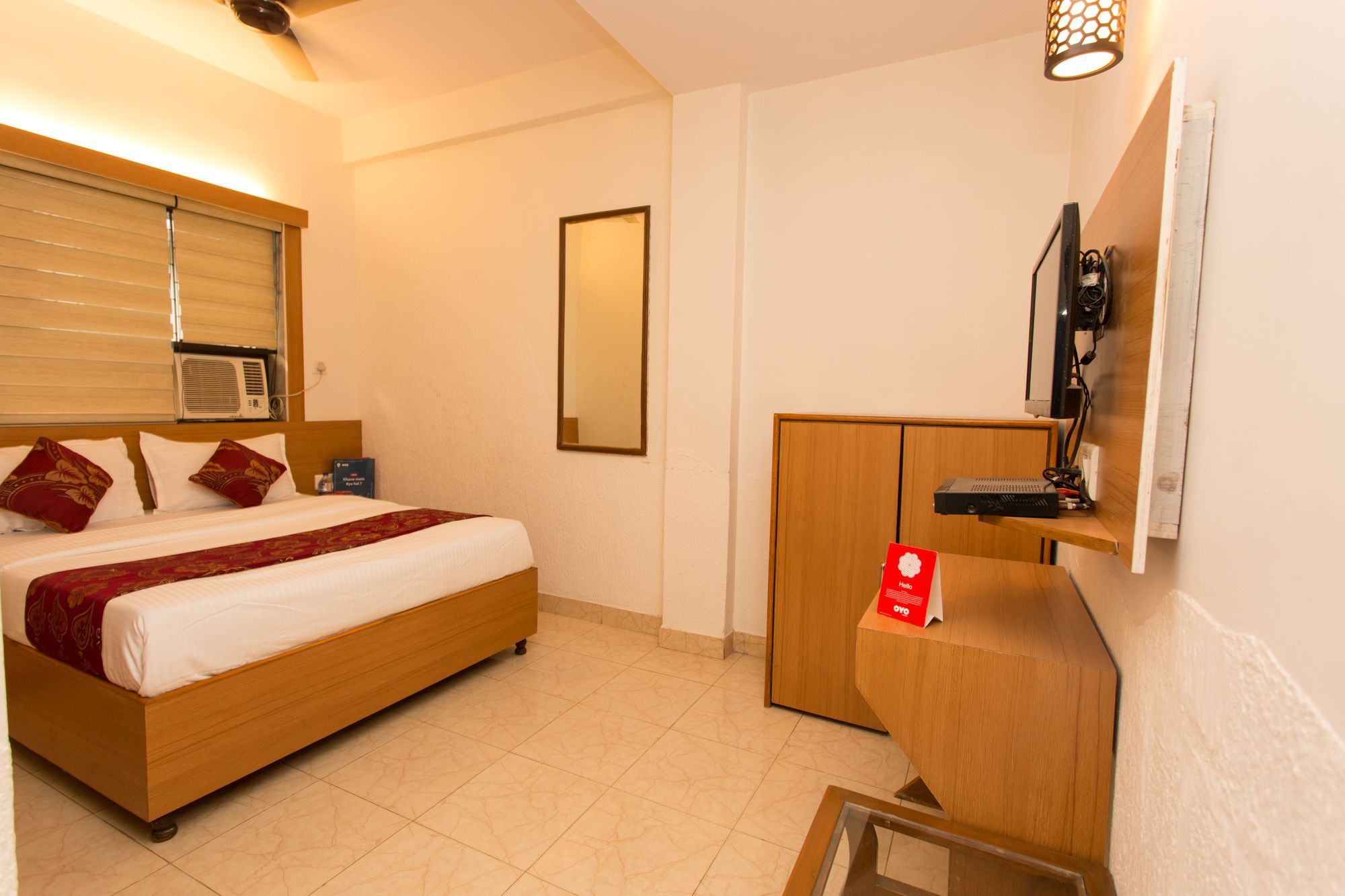 Oyo 8755 Red Palms Hotel 2*