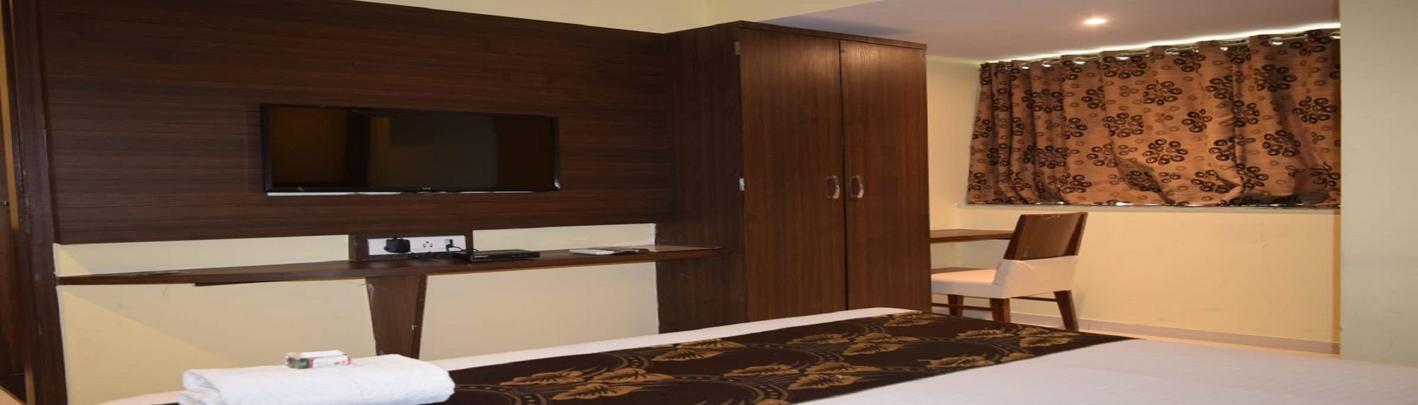 Maangta 222 - Andheri Hotel Mumbai