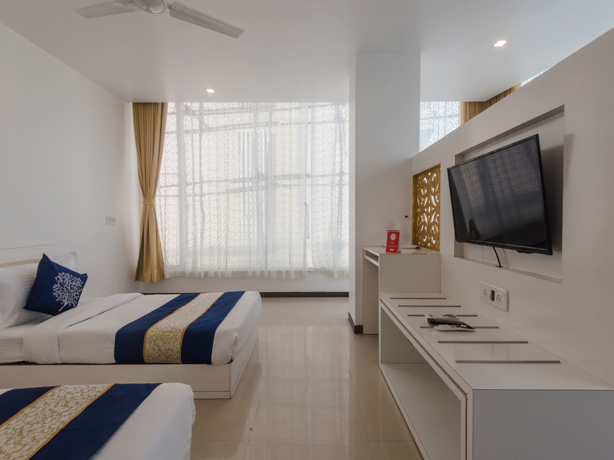 Hotel Aura