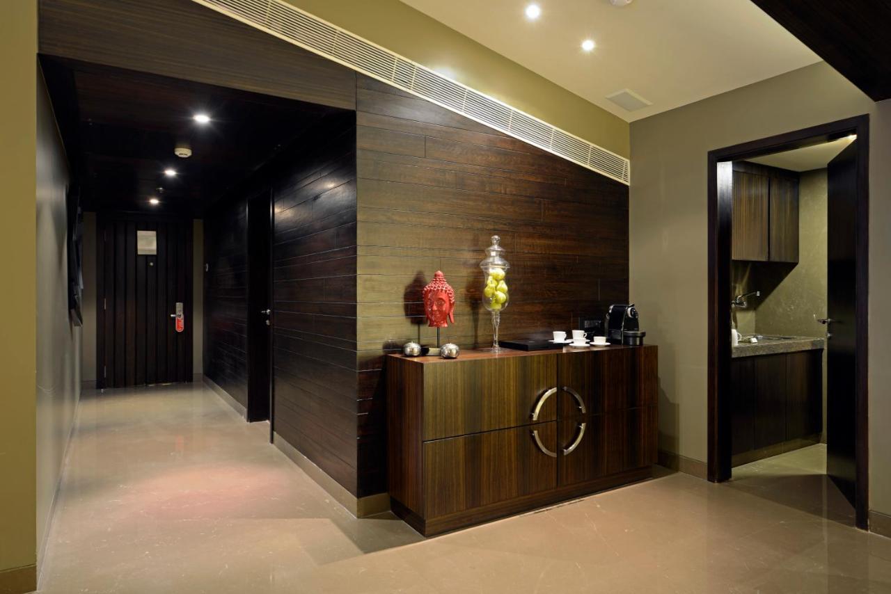 Sun-n-sand Juhu 5*