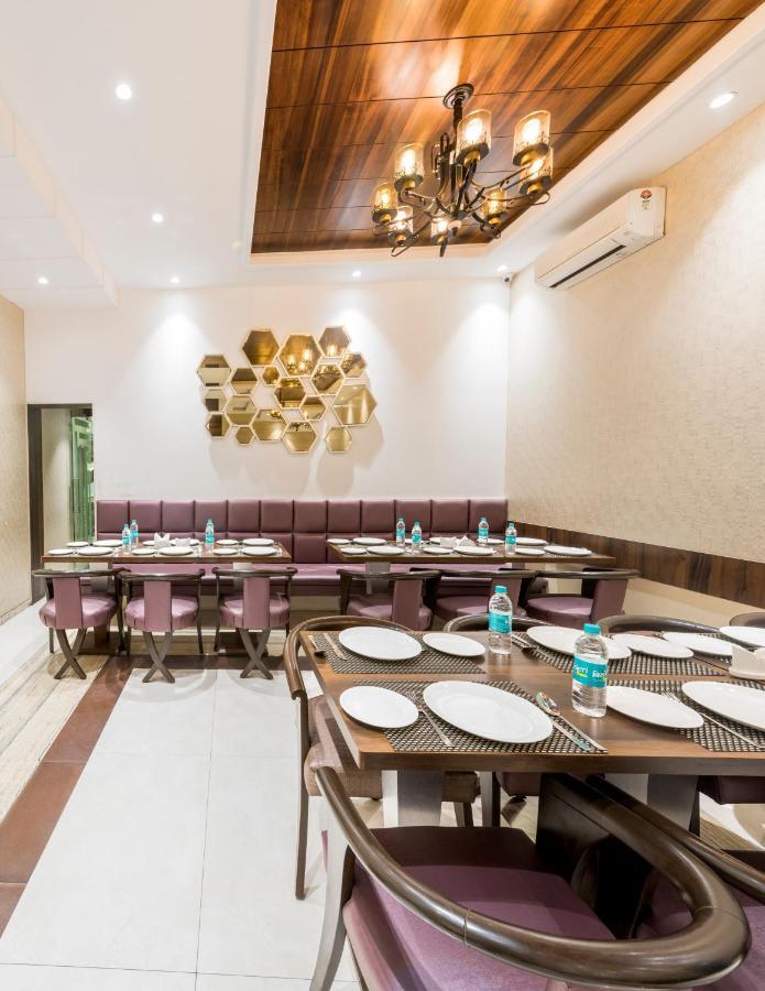Hotel Manama Mumbai