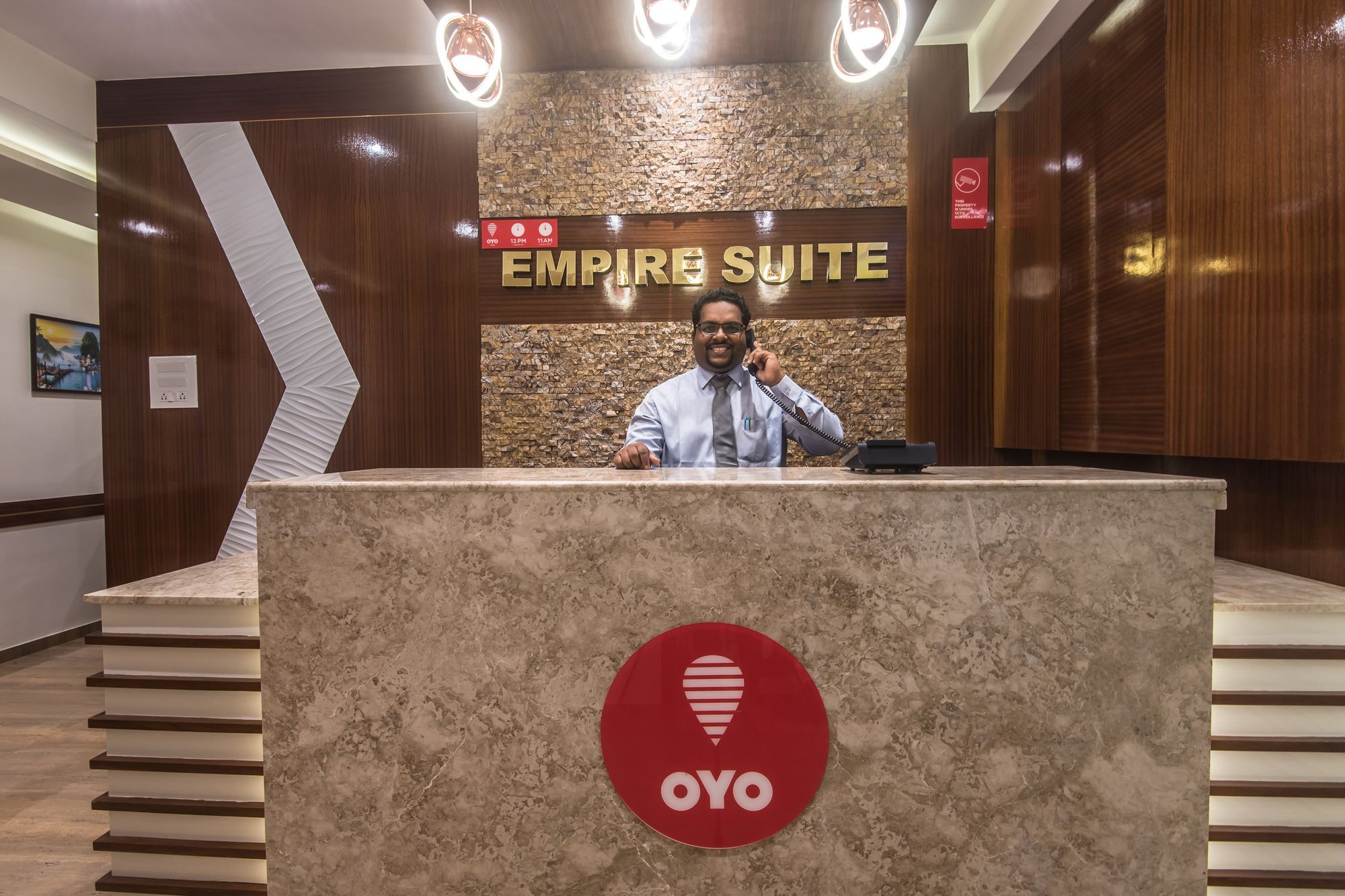 Oyo 9328 Marol Hotel 2*